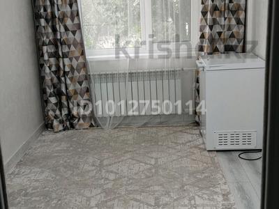 2-бөлмелі пәтер · 45 м² · 2/5 қабат, Абая 21, бағасы: 15 млн ₸ в Атырау