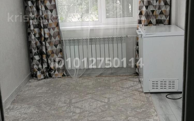 2-бөлмелі пәтер · 45 м² · 2/5 қабат, Абая 21, бағасы: 15 млн ₸ в Атырау — фото 2