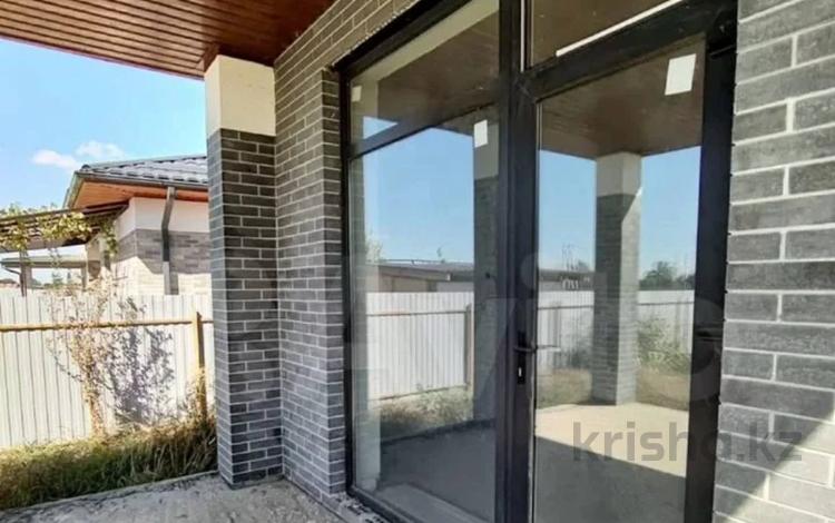 Отдельный дом · 4 комнаты · 160 м² · 6 сот., Краснодар за 16 млн 〒 — фото 2