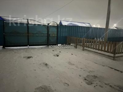 Отдельный дом · 2 комнаты · 120 м² · 8.32 сот., мкр Ракуша, 12 35 — Садик Еркетай за 16.5 млн ₸ в Атырау