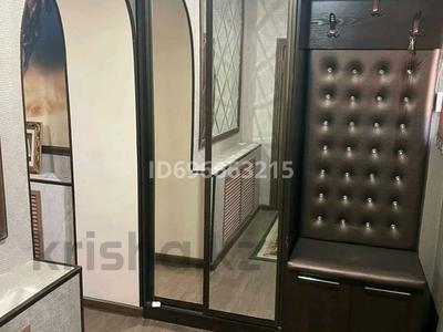 1-бөлмелі пәтер · 60 м² · 1 қабат, Ерубаев 23 — Жаугашты базар, бағасы: 120 000 〒 в Туркестане