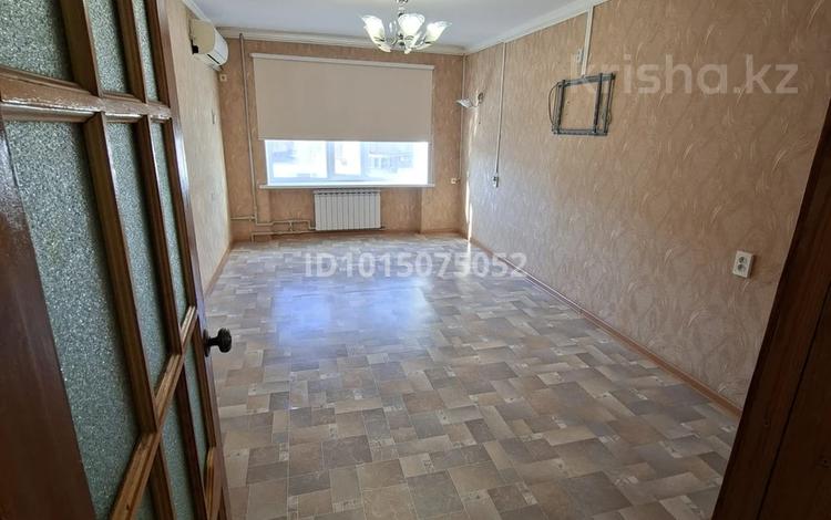 3-комнатная квартира · 60 м² · 3/5 этаж, Микрорайон шугыла 26 за 160 000 ₸ в  — фото 2
