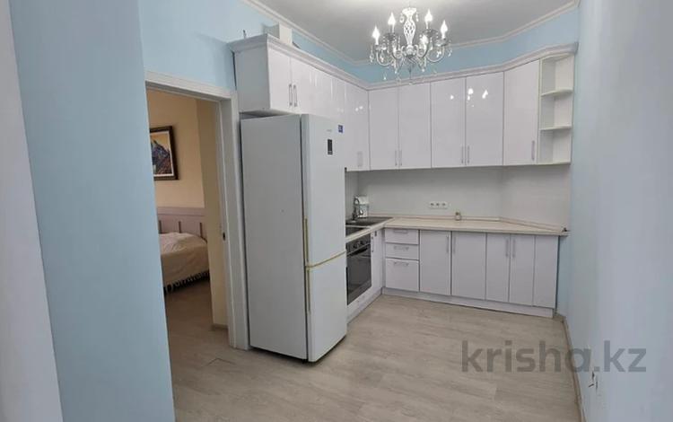 3-комнатная квартира · 85 м² · 6/9 этаж, Достык 12 за 300 000 ₸ в Астане, Есильский р-н — фото 2