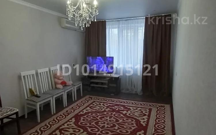 2-комнатная квартира · 56 м² · 2/5 этаж, мкр Кунаева — Ресторан "Монреаль" за 23.5 млн ₸ в Уральске — фото 2