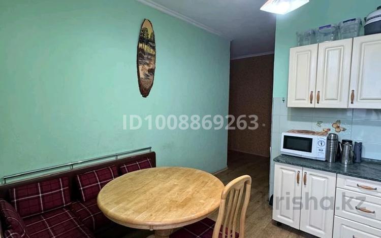 3-комнатная квартира · 69 м² · 2/4 этаж, мкр Новый Город, Чкалова 5 — Воинов-интернационалистов за 30 млн ₸ в Караганде, Казыбек би р-н — фото 2