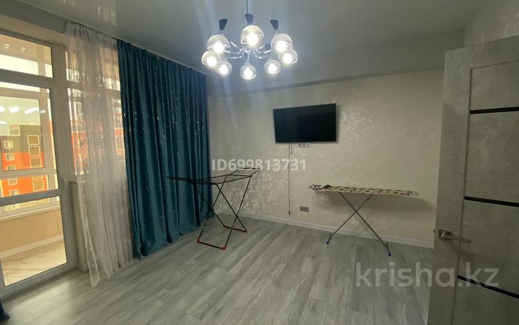 2-бөлмелі пәтер · 70 м² · 9/9 қабат, мкр Атырау, Абулхайыр хана 51а, бағасы: 32 млн ₸ — фото 2