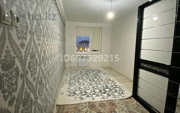 2-комнатная квартира · 45 м² · 5/5 этаж, пгт Балыкши, Каршымбай Ахмедияров 26 — Торговый дом Даулет за 13 млн 〒 в Атырау — фото 2