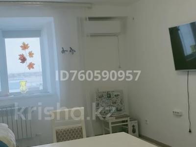 Продажа квартир в Западно-Казахстанской обл.: 2-комнатная квартира · 56 м² · 6/9 этаж, 10 мкр 18 — На против ФОКА за 22 млн 〒 2-комнатная квартира · 56 м² · 6/9 этаж, 10 мкр 18 — На против ФОКА за 22 млн 〒 в Аксае
