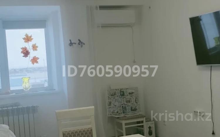 2-комнатная квартира · 56 м² · 6/9 этаж, 10 мкр 18 — На против ФОКА за 22 млн ₸ в Аксае — фото 2