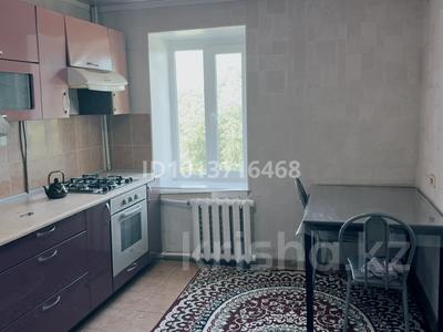 3-бөлмелі пәтер · 57 м² · 4/5 қабат, Студенческая, бағасы: 150 000 ₸ в Уральске