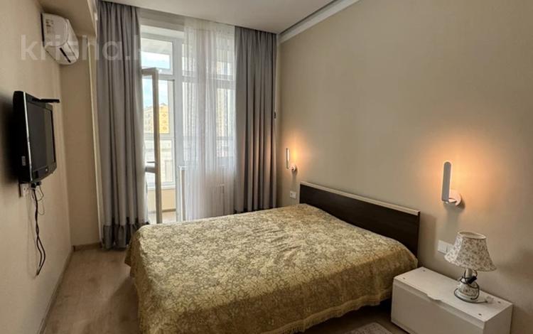 2-комнатная квартира · 45 м² · 3/9 этаж, мкр Нурсая, Абулхайыр хана 51а за 260 000 ₸ в Атырау — фото 2