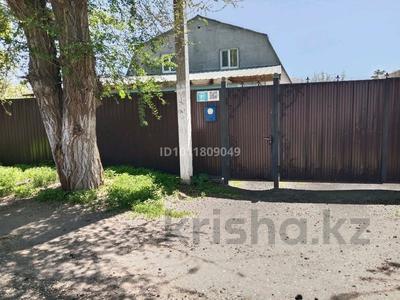 Отдельный дом · 5 комнат · 150 м² · 10.58 сот., мкр Шанхай, Чернышевского — Находится между ул.Актюбинская и ул.Казангапа за 21 млн ₸ в Актобе