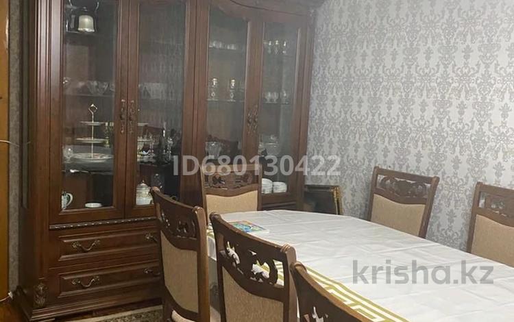 3-комнатная квартира · 70 м² · 2/5 этаж, Байтурсынова 92 — Байтурсынова-Рыскулова за 250 000 ₸ в Шымкенте, Енбекшинский р-н — фото 2
