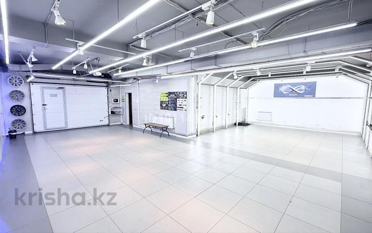 Паркинг · 1000 м² · Брусиловского 163 — Брусиловского Кулымбетова за 270 млн ₸ в Алматы, Алмалинский р-н — фото 2