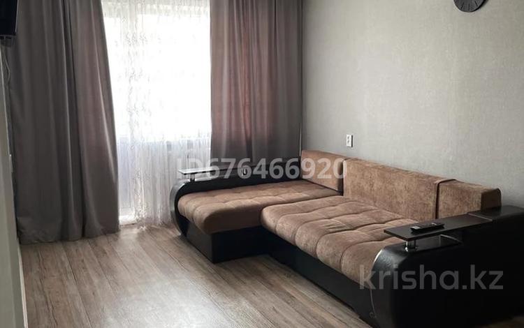 1-комнатная квартира · 45 м² · 4/5 этаж, Мухамеджанова 5 за 10 000 ₸ в Балхаше — фото 2