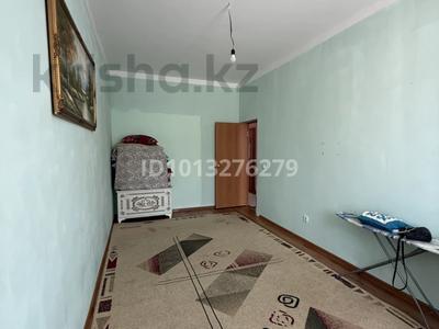 2-комнатная квартира · 49 м² · 1/2 этаж, Самал 2/4 — Тениз жагага жакын сәдик мектеп поликника цон бари жақын овтобустын бари журеди турыуга колайлы жер за 10 млн ₸ в Актау, мкр Приморский