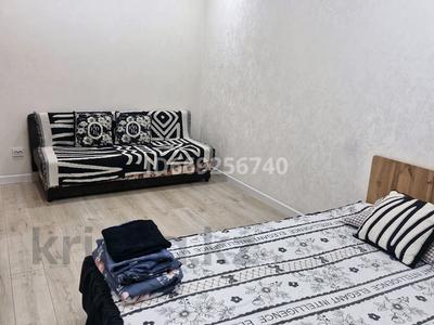1-бөлмелі пәтер · 36 м² · 2/5 қабат, Бухар жырау 54а — Б.Жырау, бағасы: 11 000 ₸ в Караганде, Казыбек би р-н