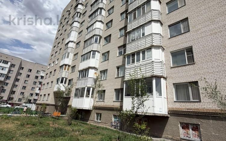 3-комнатная квартира · 80 м² · 1/10 этаж, Азербаева 6/3 за 30 млн ₸ в Астане, Сарайшык р-н — фото 2