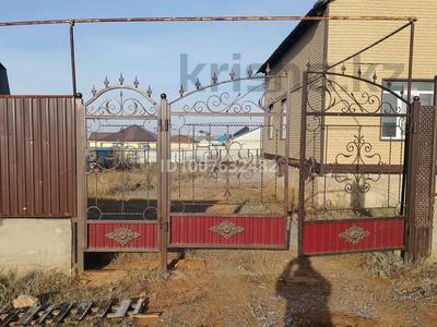 Отдельный дом · 6 комнат · 108 м² · 10 сот., Естай акын 17 — Школы за 15 млн 〒 в Актобе, жилой массив Акшат