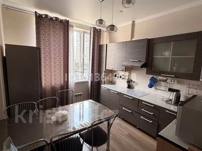 2 комнаты · 80 м² · 1/12 этаж, Асфендиярова 4 за 80 000 ₸ в Астане, Нура р-н