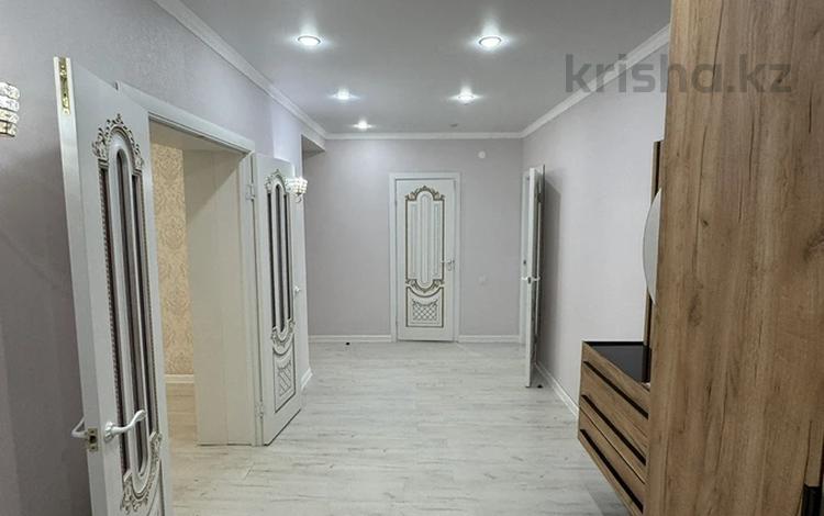 2-комнатная квартира · 75 м² · 3/7 этаж, мкр. Алтын орда 201 за 26.5 млн ₸ в Актобе — фото 2