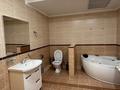3-комнатная квартира · 130 м² · 5/25 этаж, 15-й мкр 69 за 350 000 ₸ в Актау — фото 13