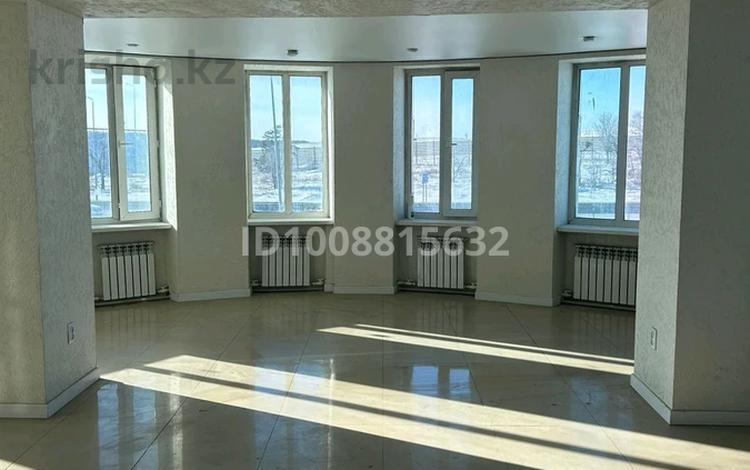 Офисы · 300 м² за 2 млн 〒 в Караганде — фото 2