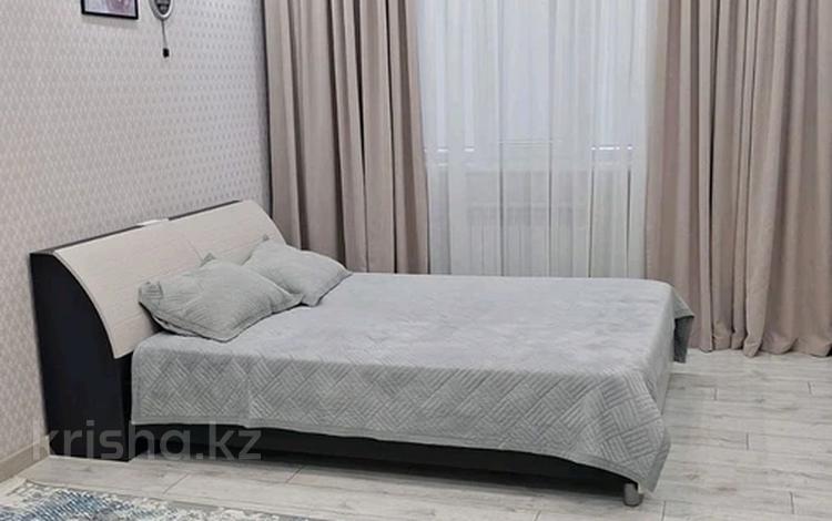 3-бөлмелі пәтер · 105 м² · 1/7 қабат, 17-й мкр участок 45/1, бағасы: 40.2 млн ₸ в Актау — фото 2