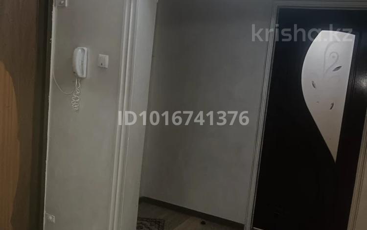 4-комнатная квартира · 50 м² · 3/5 этаж, мкр Самал 26 за 130 000 ₸ в Таразе — фото 2