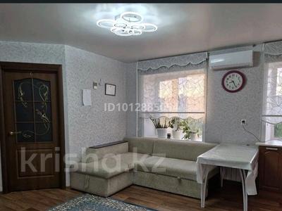 3-бөлмелі пәтер · 52 м² · 4/5 қабат, 3 микрорайон 21 — Центр, бағасы: 11 млн ₸ в Лисаковске