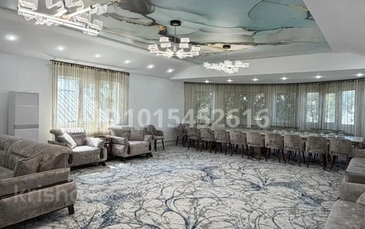 Жеке үй · 9 бөлме · 350 м² · 6 жүзд., Физули 21, бағасы: 270 млн ₸ в Алматы, Турксибский р-н — фото 2