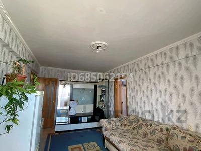 3-комнатная квартира · 48 м² · 5/5 этаж, Мкр Сатпаева — Мкр Сатпаева, рядом мечеть и школа #7 за 10.5 млн ₸ в Балхаше