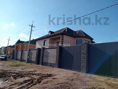 Отдельный дом · 5 комнат · 320 м² · 10 сот., Нура-Ишим 16 — VIP коттеджный городок 9 за 150 млн 〒 в Астане