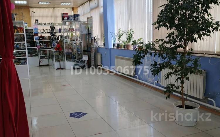 Дүкендер мен бутиктер · 66 м², бағасы: 9 000 ₸ в Усть-Каменогорске, Ульбинский — фото 9