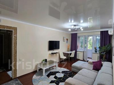 3-комнатная квартира · 60 м² · 5/5 этаж, Телегина Айбергенова 3 — проспект Республики Айбергенова за 25 000 ₸ в Шымкенте, Аль-Фарабийский р-н