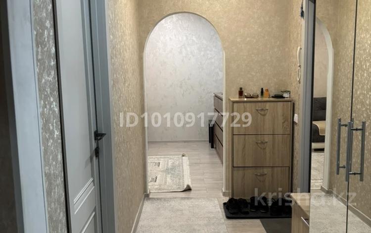 2-бөлмелі пәтер · 56 м² · 7/10 қабат, Бекхожина 13, бағасы: 27 млн ₸ в Павлодаре — фото 2