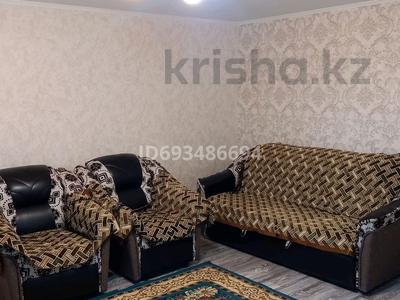 2-бөлмелі пәтер, 54 м², 2/9 қабат ай сайын, Наб.Славского 54, бағасы: 150 000 〒 в Усть-Каменогорске