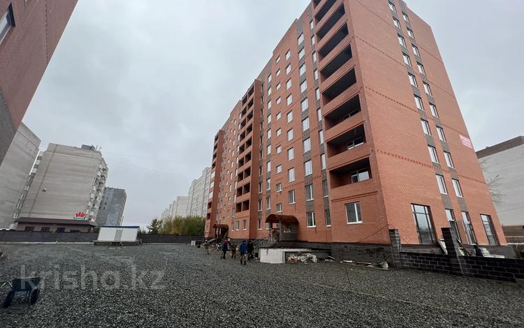 3-комнатная квартира, 98.1 м², 9/10 этаж, сатпаева 350 за ~ 32.4 млн 〒 в Павлодаре — фото 2