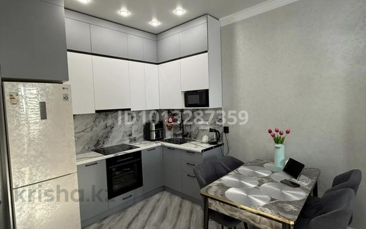 2-бөлмелі пәтер · 63 м² · 9/9 қабат, Бектурова 19, бағасы: 52 млн ₸ в Астане, Нура р-н — фото 2