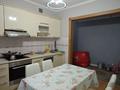2-комнатная квартира · 74 м² · 8/12 этаж, Сыганак 64 за 300 000 ₸ в Астане, Есильский р-н — фото 2
