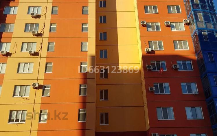 1-комнатная квартира · 47 м² · 3/9 этаж, мкр. Алмагуль, Амандосова 42 — Амандосова ,Бейбарыс за 11 000 ₸ в Атырау — фото 15