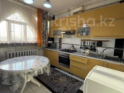4-комнатная квартира · 97 м² · 6/9 этаж, мкр Тастак-3, Розыбакиева 39 — Дуйсенова за 56 млн 〒 в Алматы, Алмалинский р-н