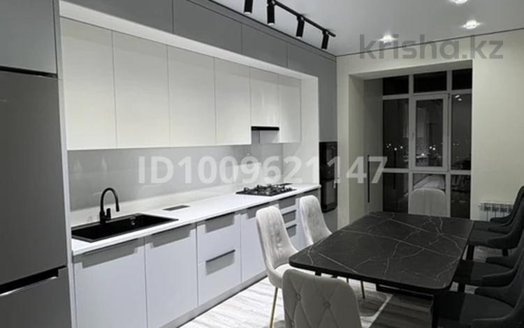 2-комнатная квартира · 92.6 м² · 8/9 этаж, Самал 72/4 за 350 000 ₸ в Уральске — фото 2