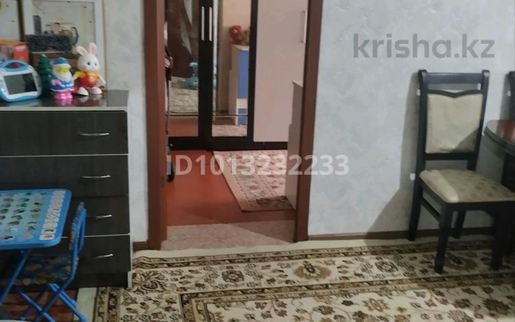 2-бөлмелі пәтер · 48 м² · 4/5 қабат, Самал ш/а. 8, бағасы: 12 млн ₸ в Таразе, мкр Самал — фото 3