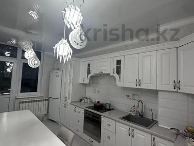 4-комнатная квартира · 170 м² · 8/25 этаж, мкр 11 за 47 млн ₸ в Актобе