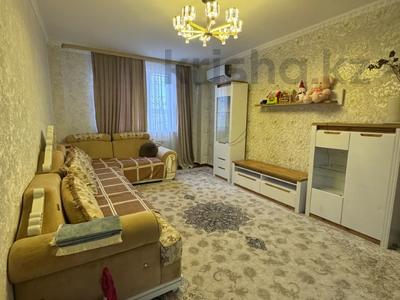 Продажа квартир в Атырауской обл.: 3-комнатная квартира · 75 м² · 1/5 этаж, Сырым Датова 35В за 24.5 млн 〒 3-комнатная квартира · 75 м² · 1/5 этаж, Сырым Датова 35В за 24.5 млн 〒 в Атырау