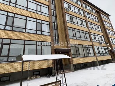 2-комнатная квартира · 80 м² · 2/5 этаж, Оренбургская 71 за 36.5 млн ₸ в Уральске