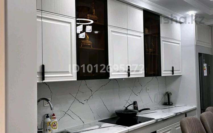1-комнатная квартира · 45 м², мкр Шымсити 25/1 за 170 000 ₸ в Шымкенте, Абайский р-н — фото 2