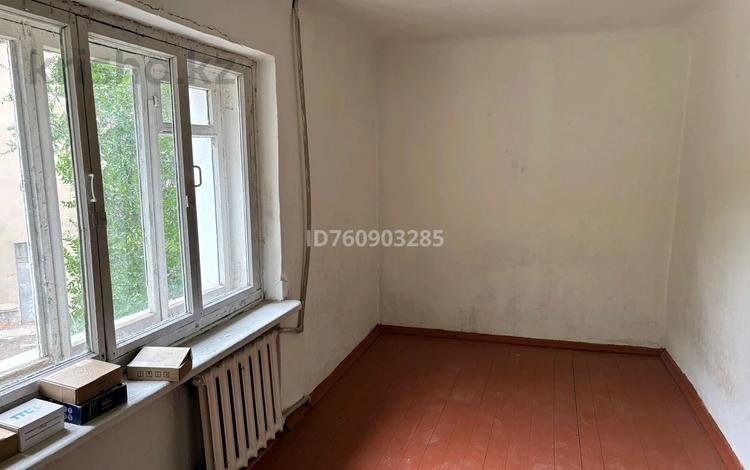 2-бөлмелі пәтер · 44 м² · 2/4 қабат, Ауезова 1, бағасы: 2.8 млн ₸ в Каратау — фото 2