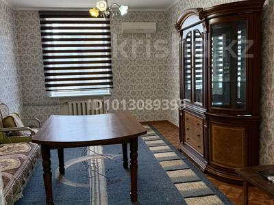 3-комнатная квартира · 80 м² · 3/3 этаж, Тауке Хана 41/12 — Возле Кен бабы напротив кафе Стамбул , снизу кафе мизам и сезам за 300 000 ₸ в Шымкенте, Аль-Фарабийский р-н